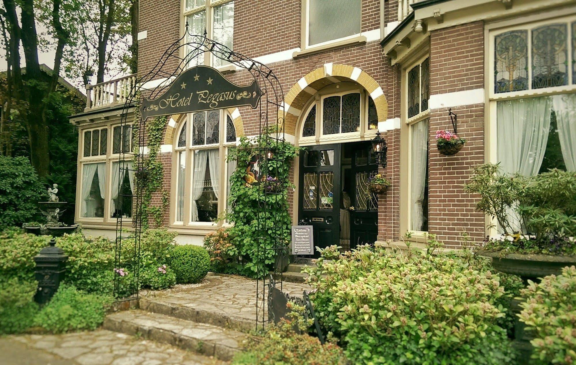 Hotel Pegasus Apeldoorn Esterno foto